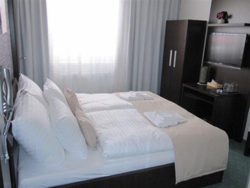 Hotel Gaudio Bratislava Bilik gambar