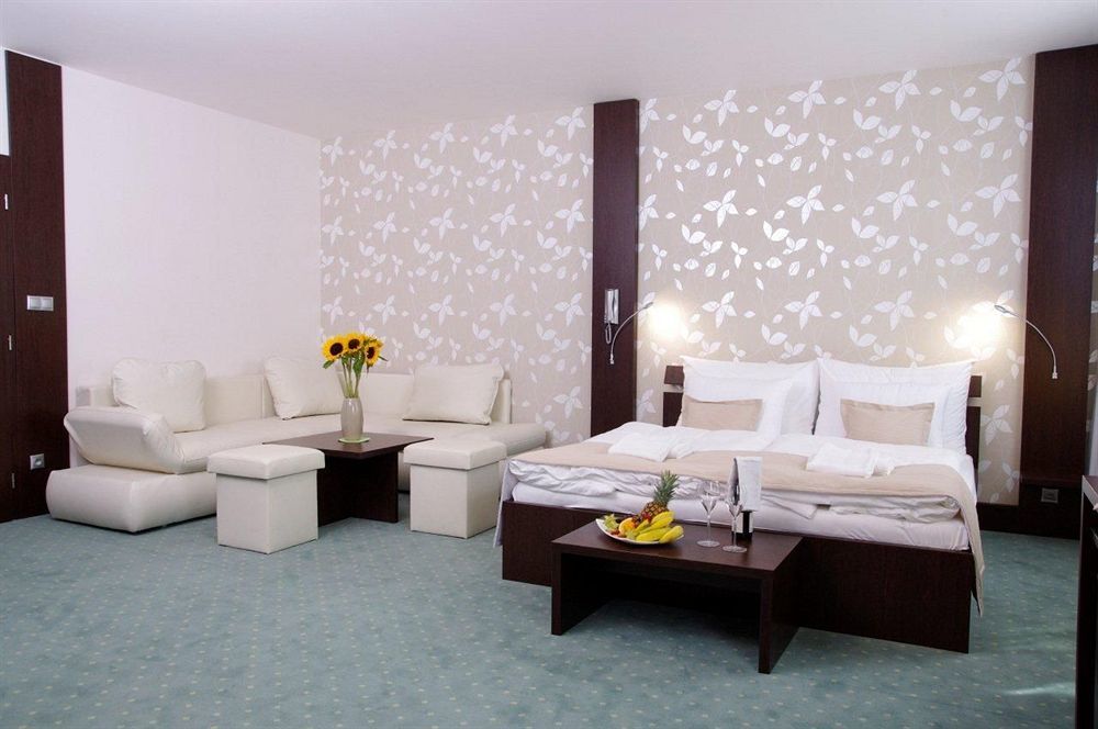 Hotel Gaudio Bratislava Luaran gambar